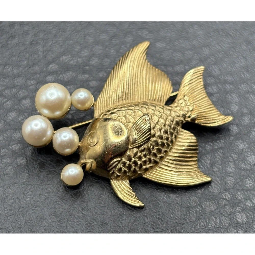 Vintage Fish Brooch Faux Pearl Bubbles Modernist Gold Tone Statement